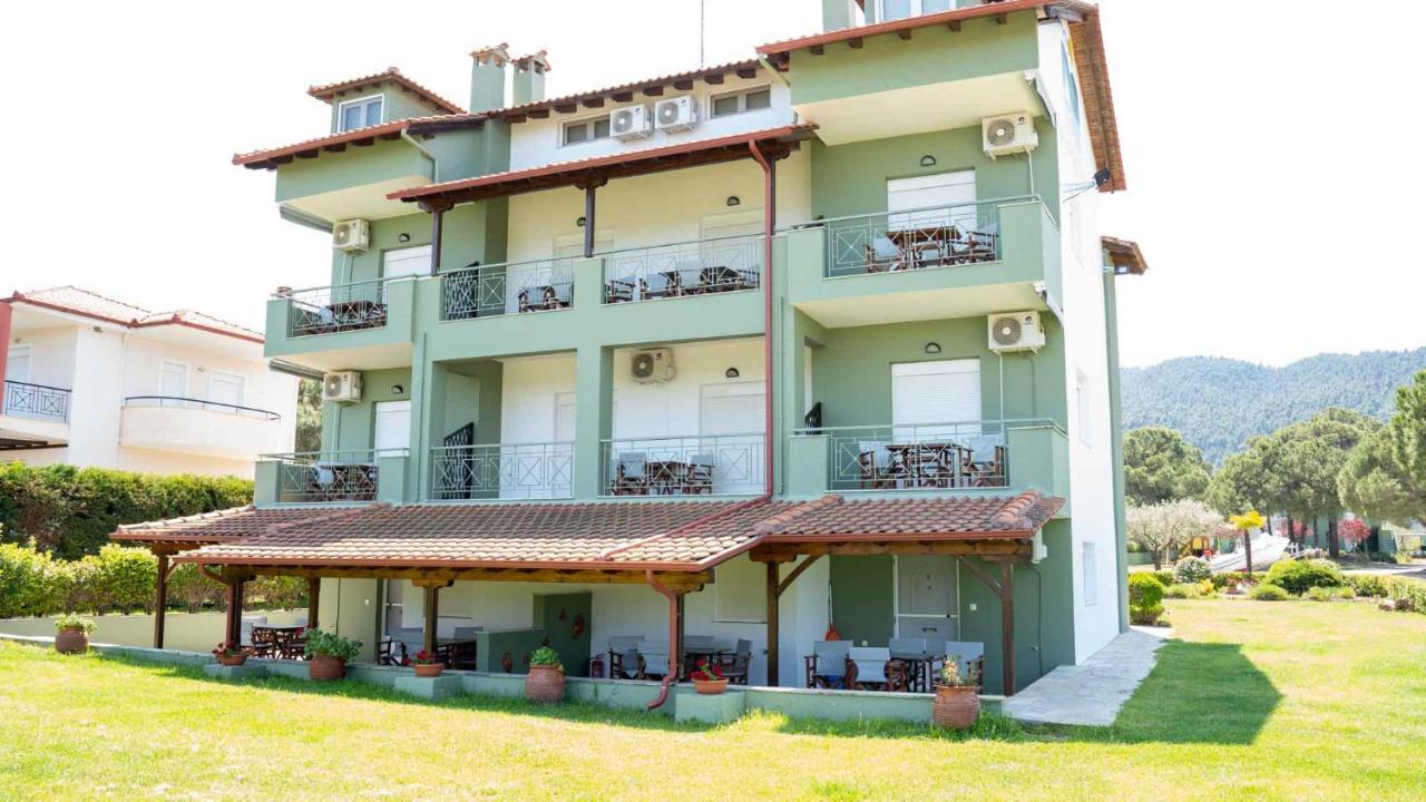 Alexandros Hotel Apartments Vourvourou Exterior foto