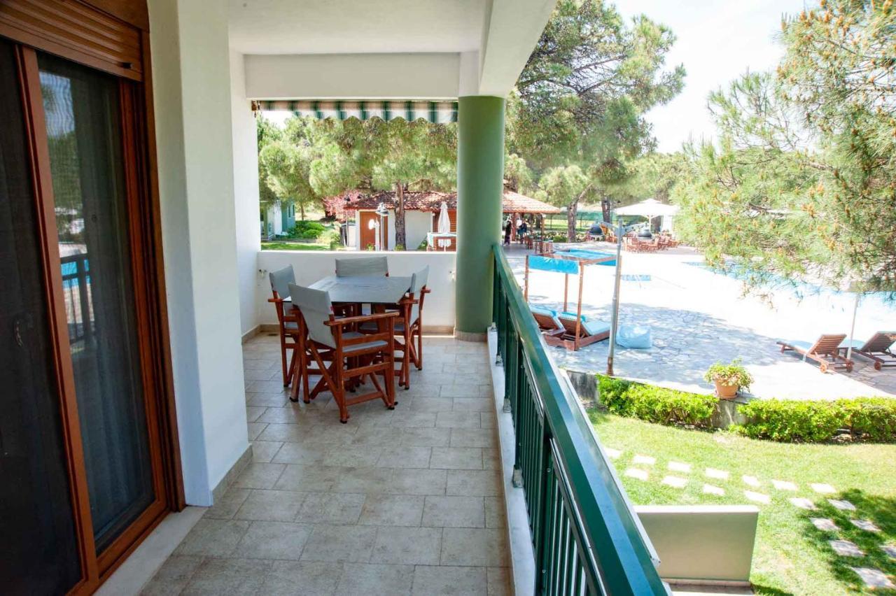 Alexandros Hotel Apartments Vourvourou Exterior foto