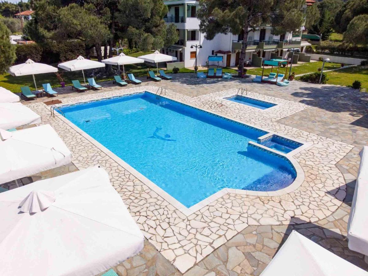Alexandros Hotel Apartments Vourvourou Exterior foto